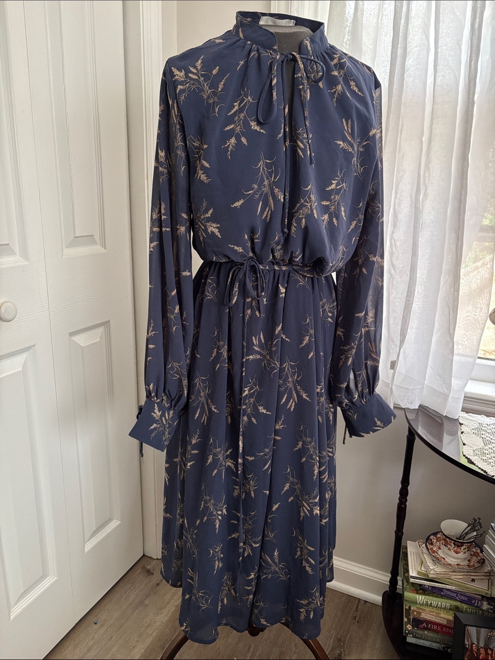 Autumnal Navy Midi Dress size M